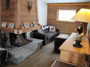 Superbe chalet aux Confins, accès direct aux pistes, 4 chambres, cheminée - FR-1-459-4